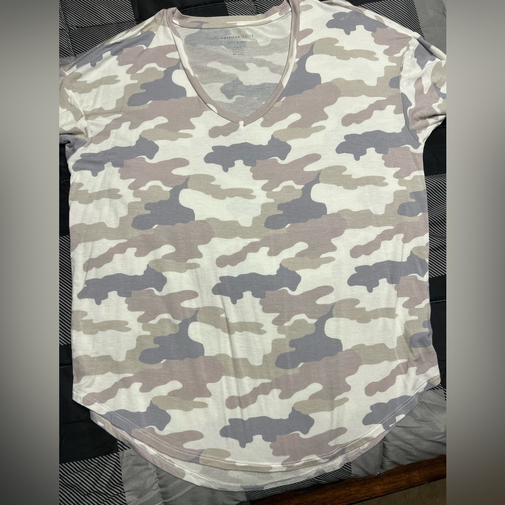 American Eagle T-Shirt